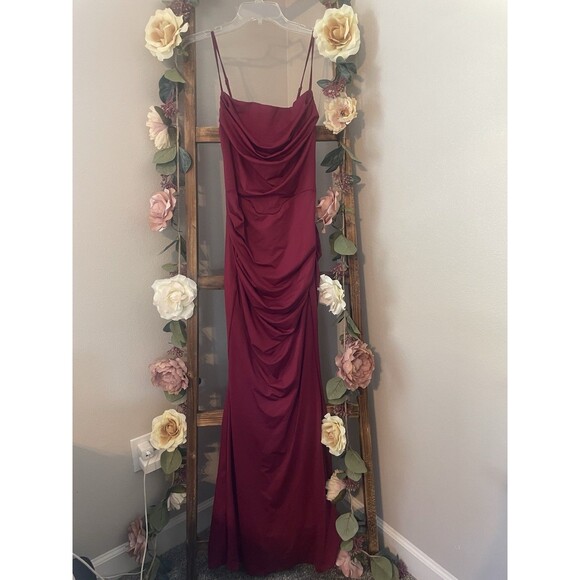 Burgundy Spaghetti Strap Ruched Evening Gown - Picture 5 of 6